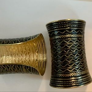 Jewelry bulk - necklaces, bracelets